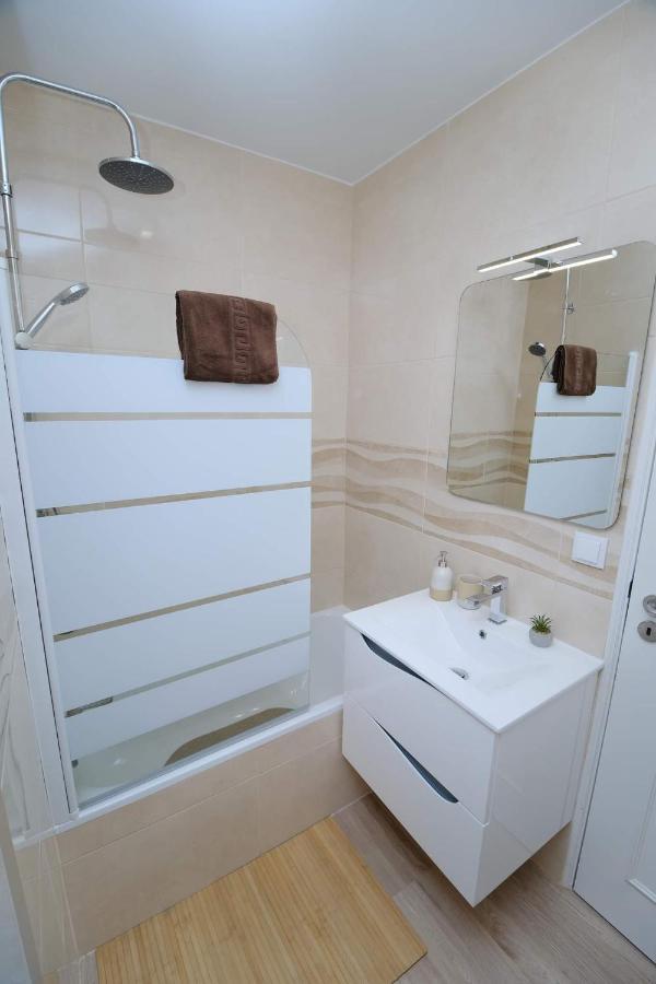Diamante House Com Garagem Privada Leilighet Braga Eksteriør bilde